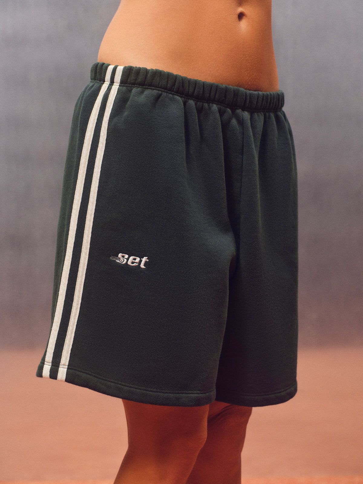 MIDWEIGHT SWEATS STAPLE DUO STRIPE SHORTS - COURTSIDE