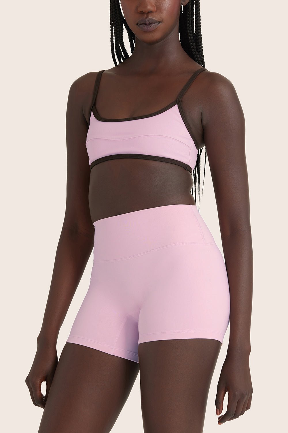 Model wears SPORTBODY® SPORTY LINE BRA in SWIRL 