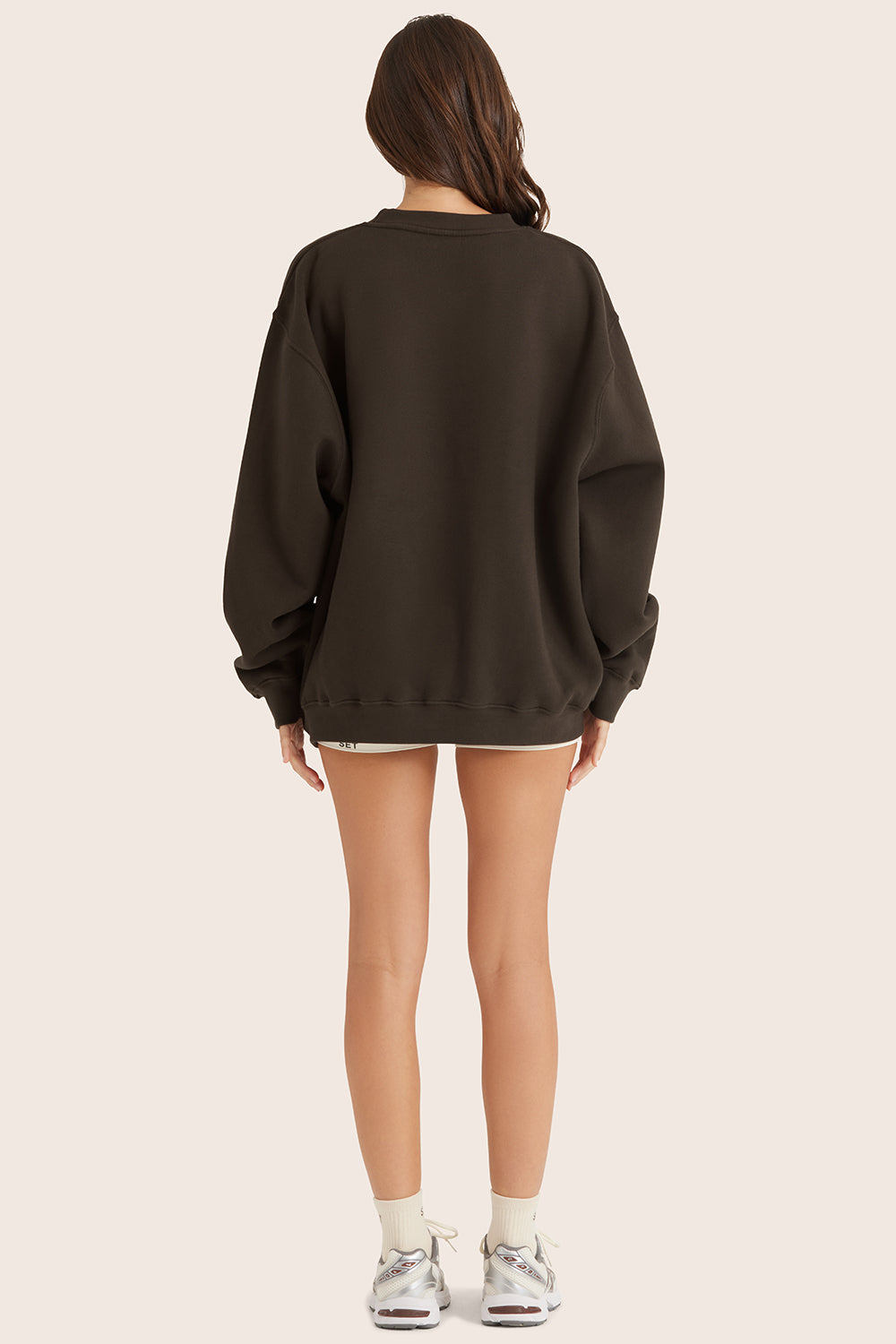 Model wears MIDWEIGHT SWEATS STAPLE SET CREWNECK in Birthday ESPRESSO 