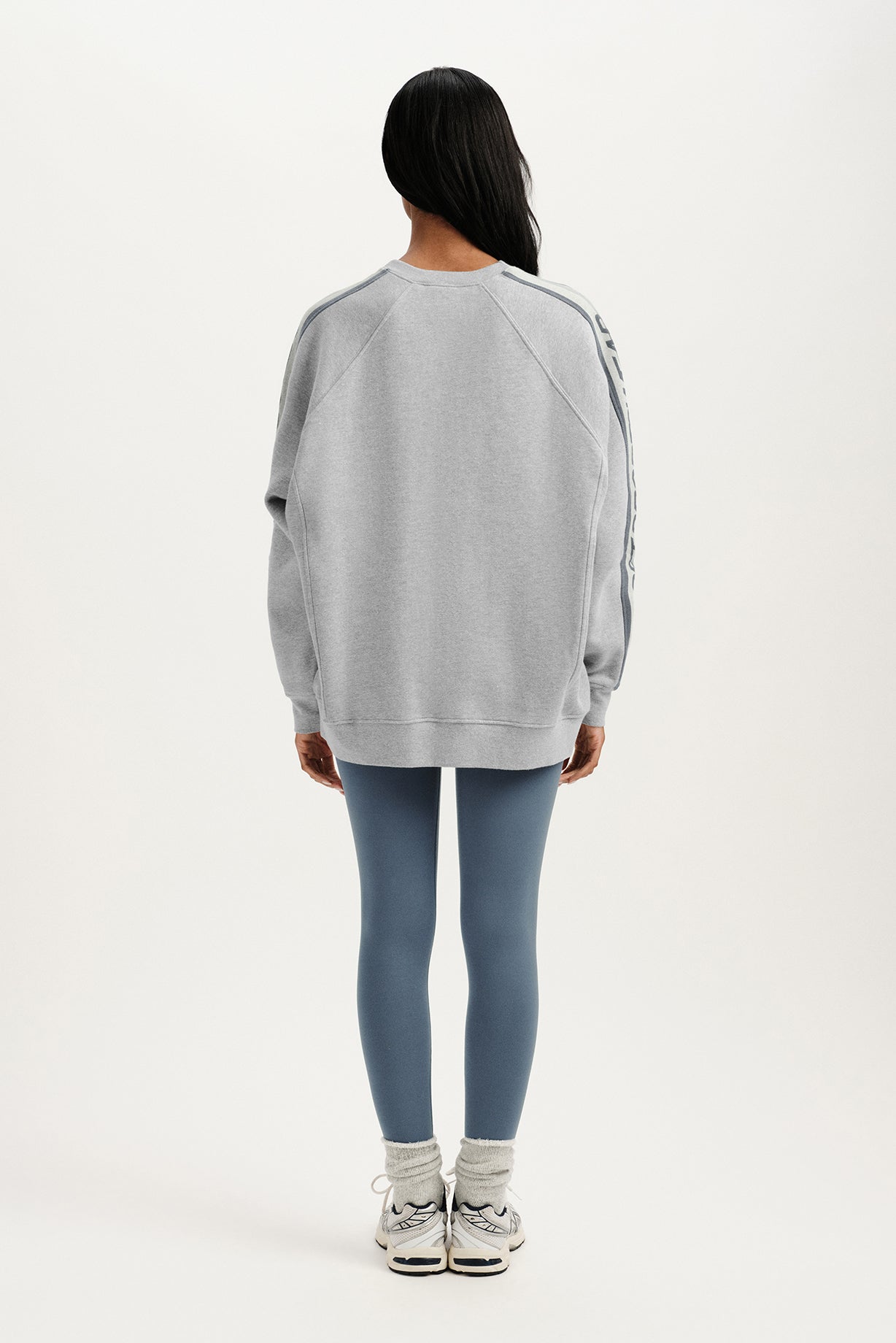 MIDWEIGHT SWEATS STAPLE PANELED CREWNECK - IRON HEATHER GREY/ZUMA