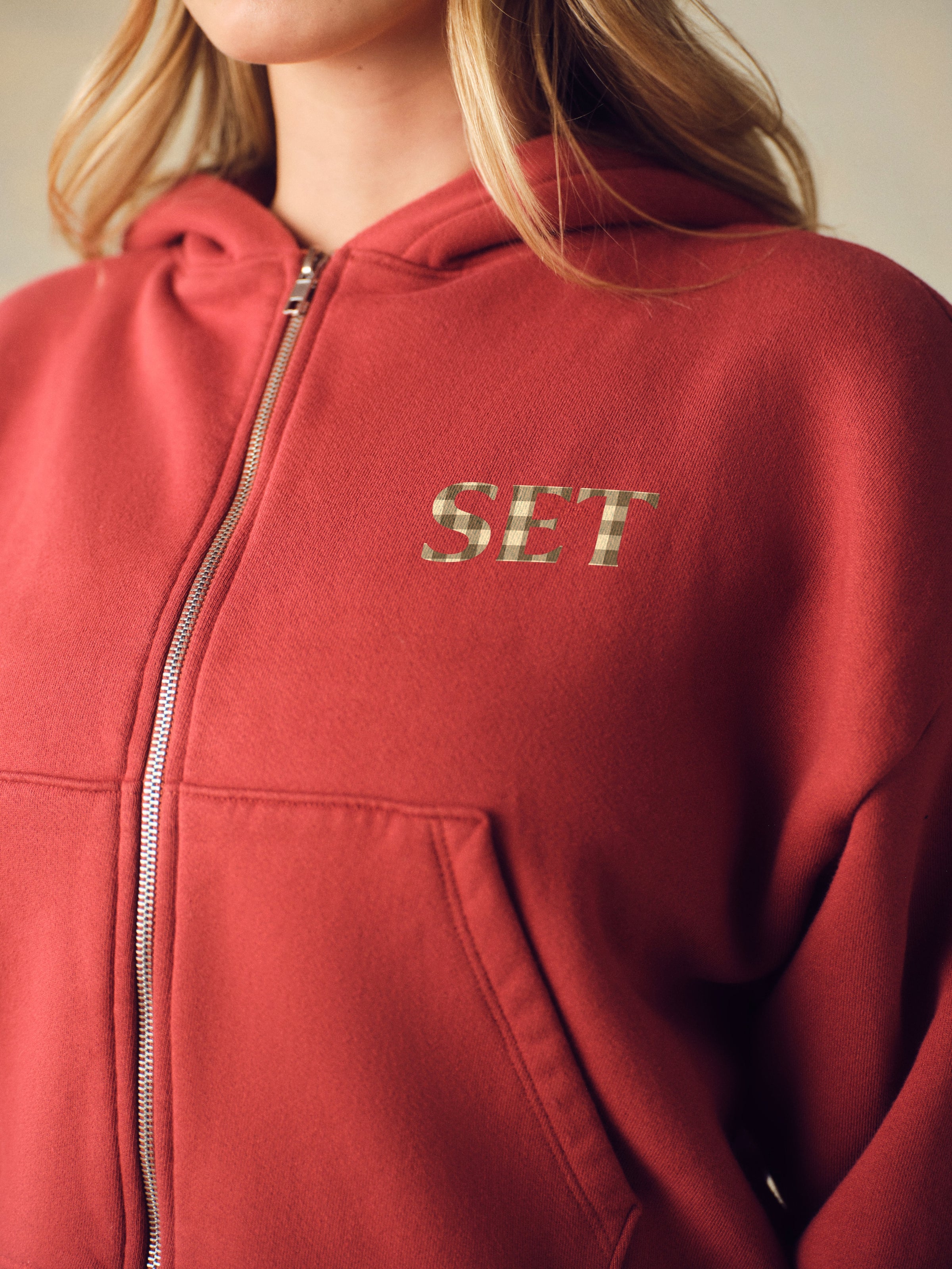 MIDWEIGHT SWEATS STAPLE FUNNEL ZIP HOODIE - SWEET TEA