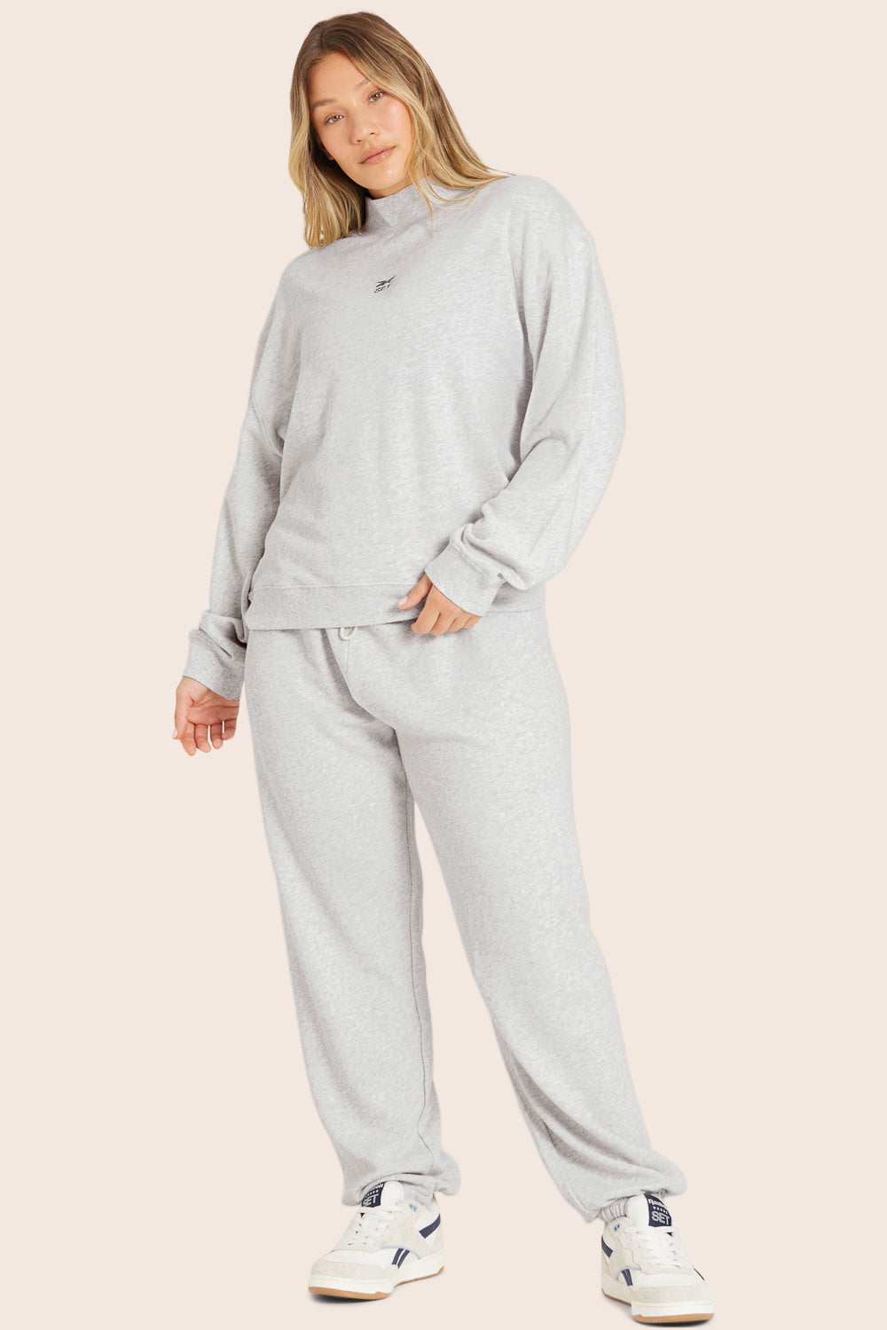 LIGHTWEIGHT SWEATS REEBOK X SET CLASSIC VINTAGE CREWNECK IN HEATHER GREY