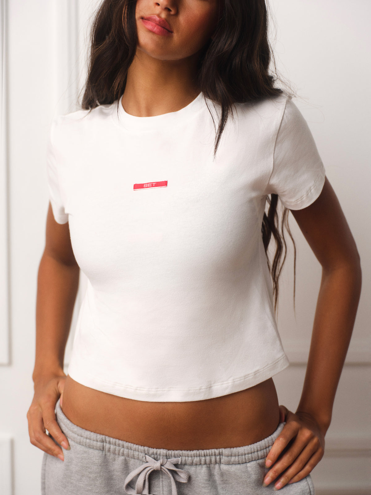 STRETCH COTTON ESSENTIAL UNIFORM TEE - PORCELIAN