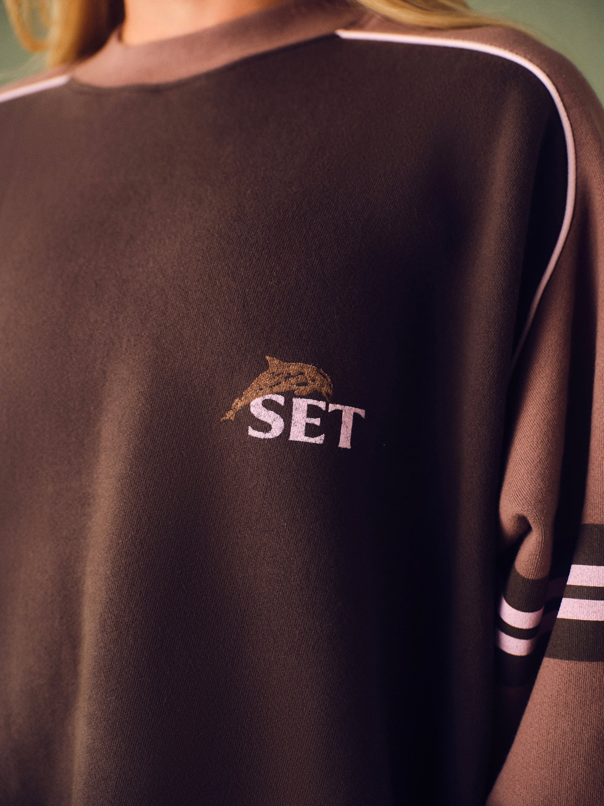 MIDWEIGHT SWEATS STAPLE CONTRAST BAND CREWNECK - DRIFTWOOD