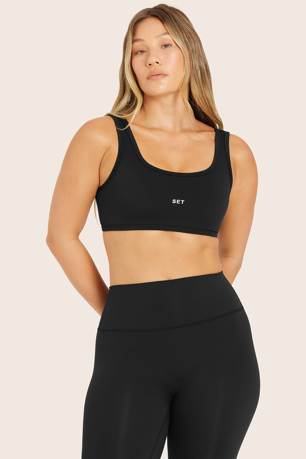 AIRLUXE™ BREATHE SCOOP BRA - ONYX Featured Image