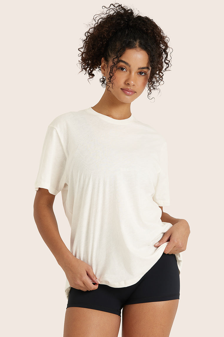 CLASSIC COTTON DAILY BOYFRIEND TEE - BLANC Featured Image