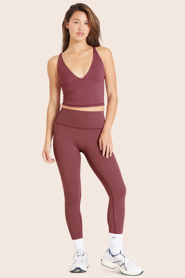 MODEL WEARS BREATHE HIGH-RISE LEGGINGS IN CANYON 