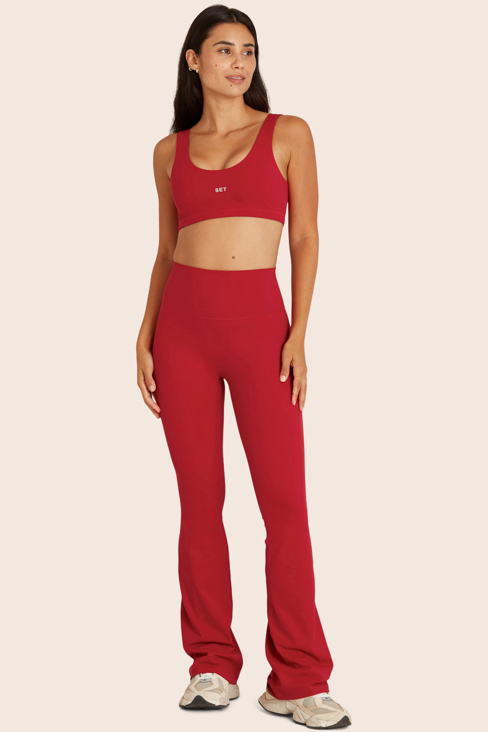 SET™ SPORTBODY® FLARE LEGGINGS IN APPLE