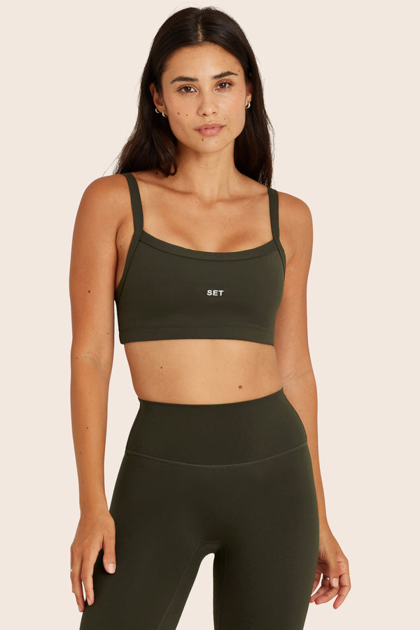 SET™ SPORTBODY® SCOOP BRA IN AFTER HOURS 