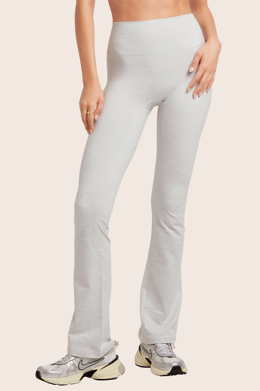 SET™ FORMCLOUD® STRAIGHT LEGGINGS IN HEATHER GREY