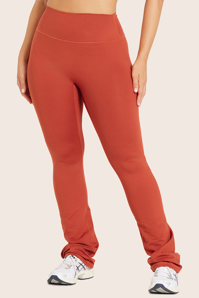 FORMCLOUD® STRAIGHT LEGGINGS - CAYENNE Featured Image