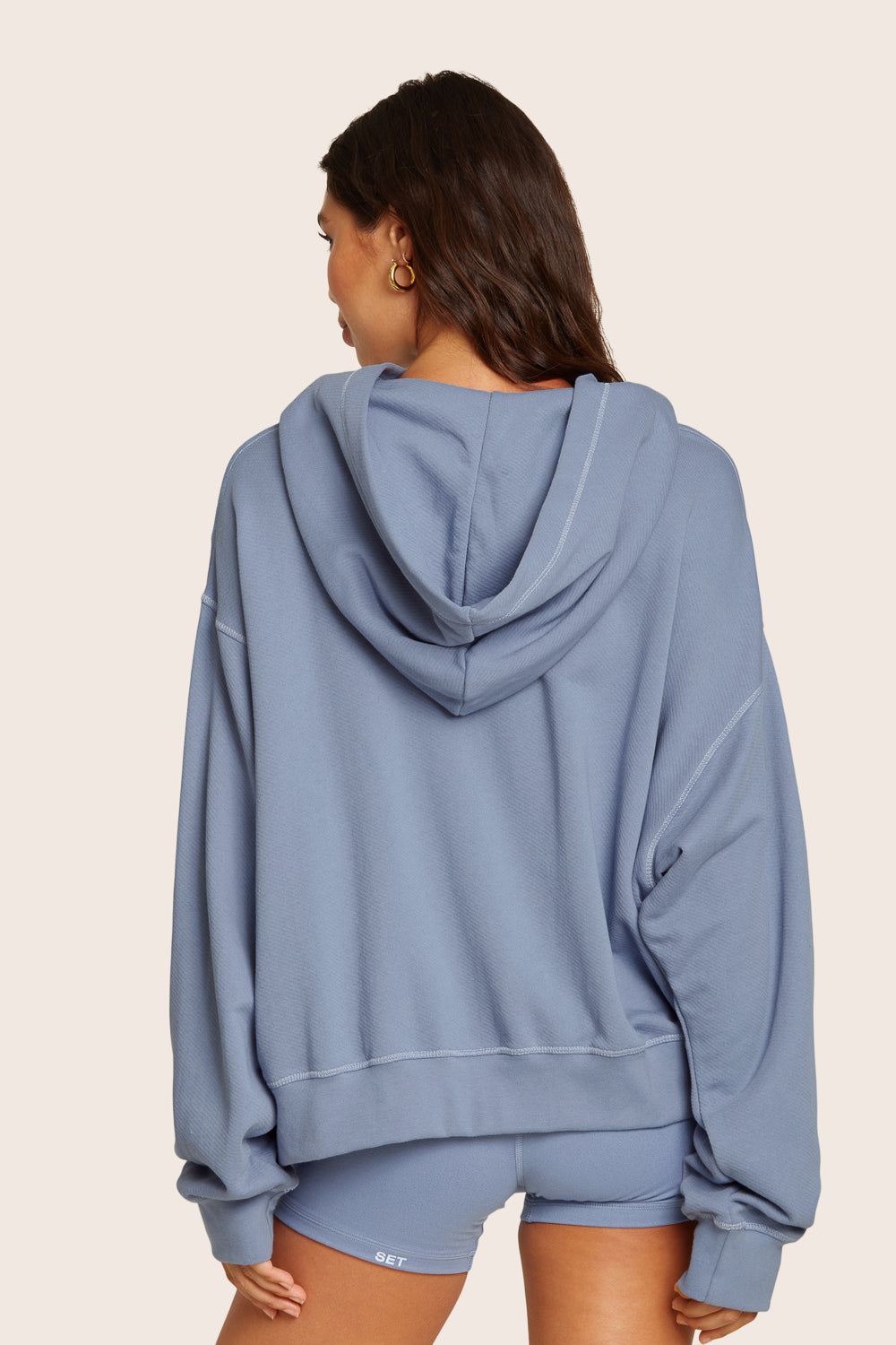 SET™ LIGHTWEIGHT SWEATS CLASSIC HOODIE IN CRUISE