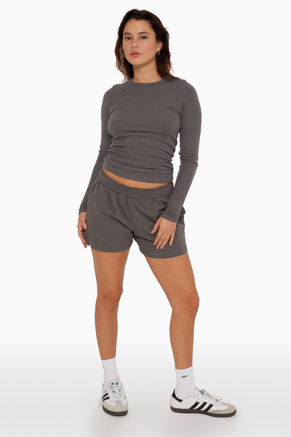  SET™ EASY SHORTS IN GRAPHITE