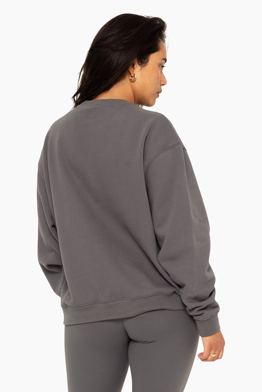 SET™ EMBROIDERED HEAVYWEIGHT SWEATS CREWNECK IN GRAPHITE