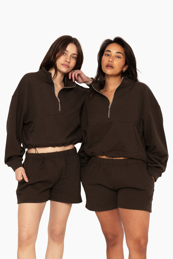 SET™ EMBROIDERED HEAVYWEIGHT SWEATS HALF ZIP IN ESPRESSO 