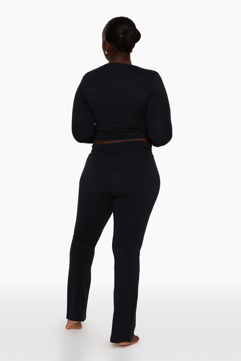 Set Sleep® Henley Flare Pants - Onyx – Set Active