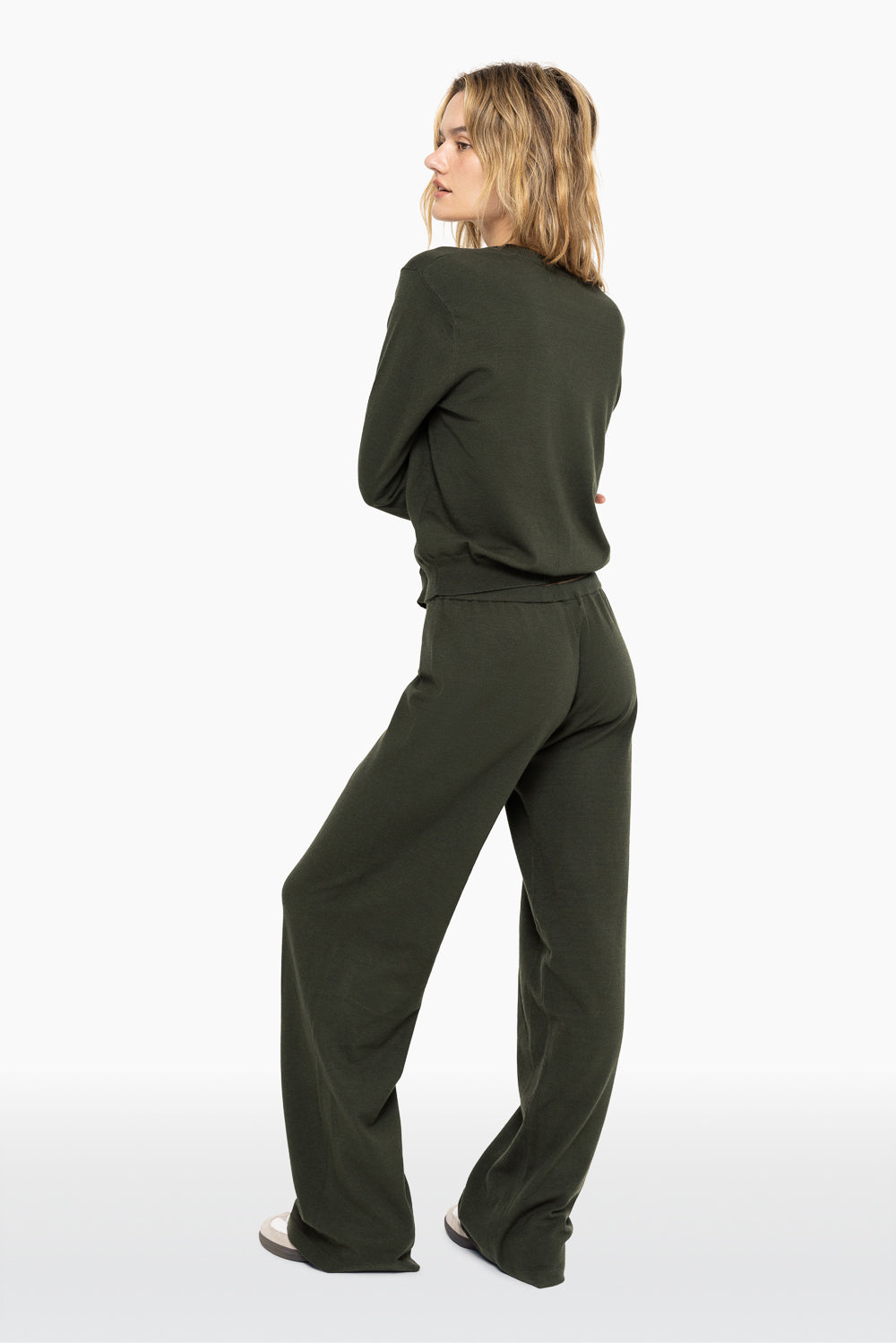 SET™ FLAT KNIT EVERYDAY PANTS IN HUNTER