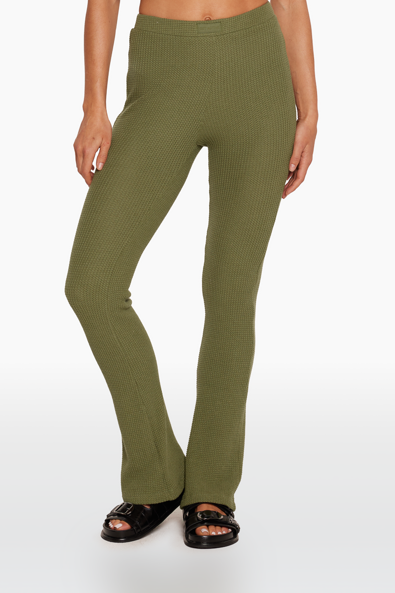 LOUNGE FLARE PANTS - CLOVER