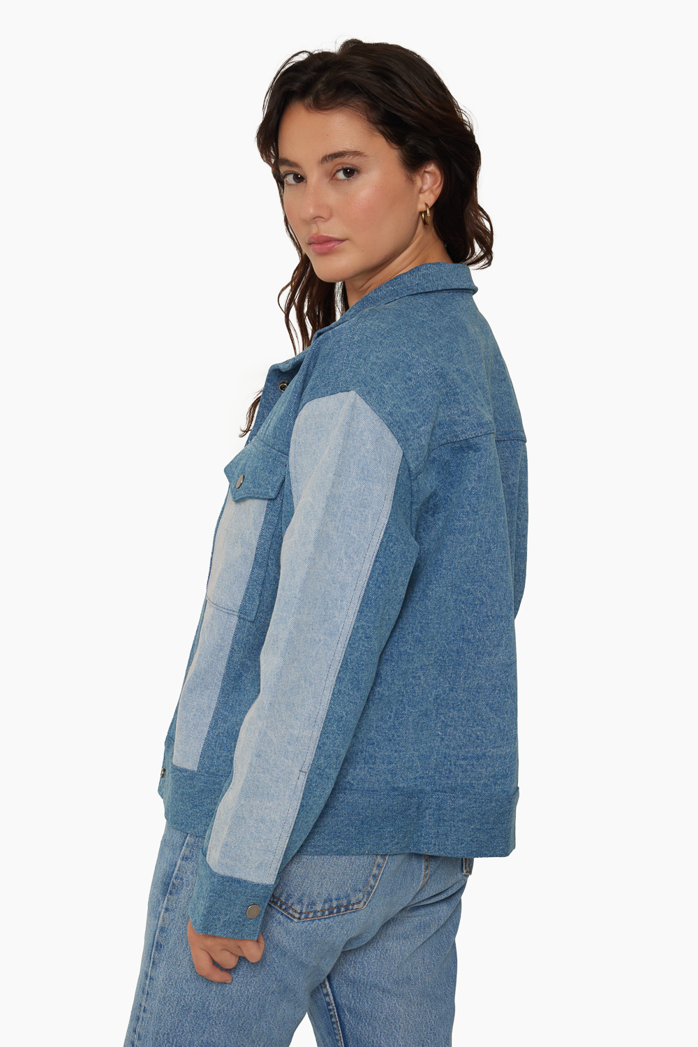 SET™ TWO TONED DENIM JACKET IN CLASSIC MID WASH