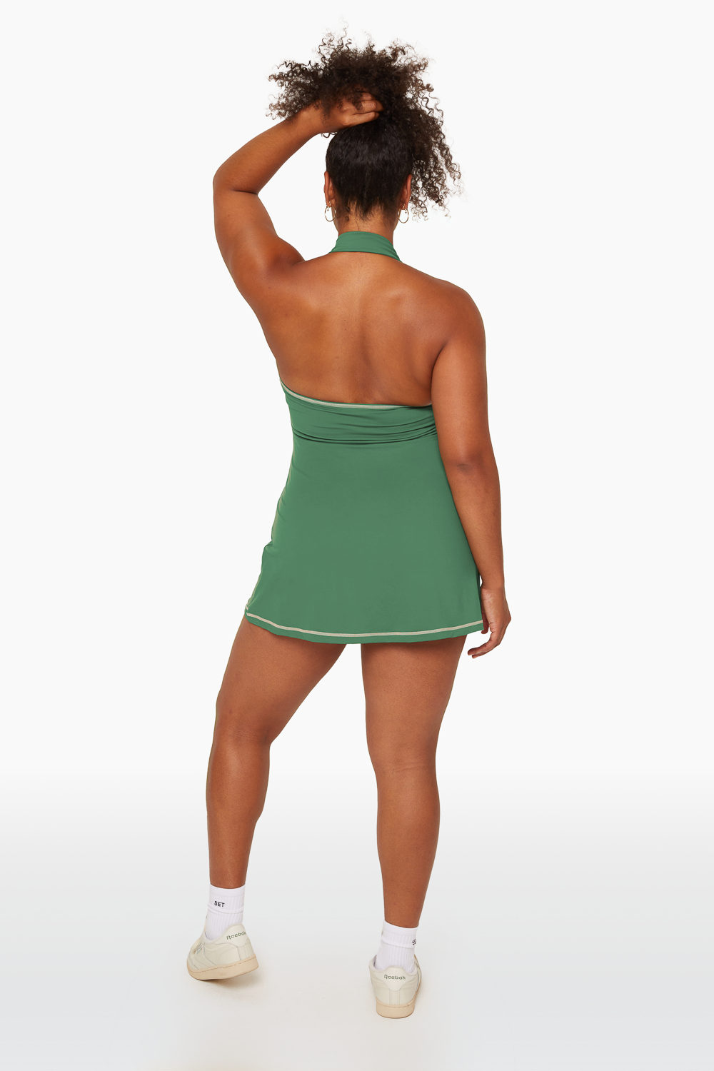 SET ACTIVE SPORTBODY® COLLARED V DRESS IN COURT