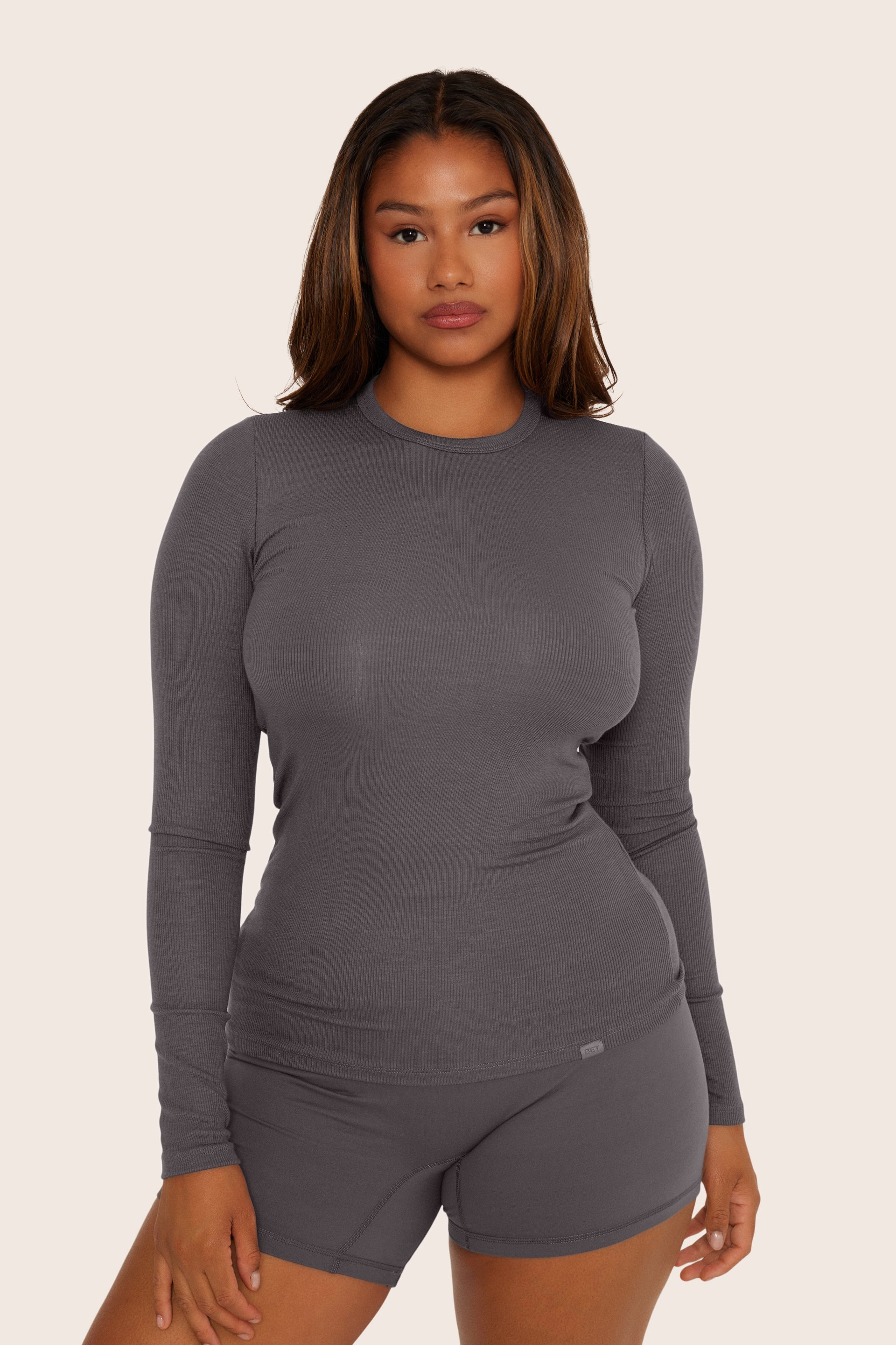 SET™ RIBBED MODAL ESSENTIAL LONG SLEEVE IN GRAPHITE