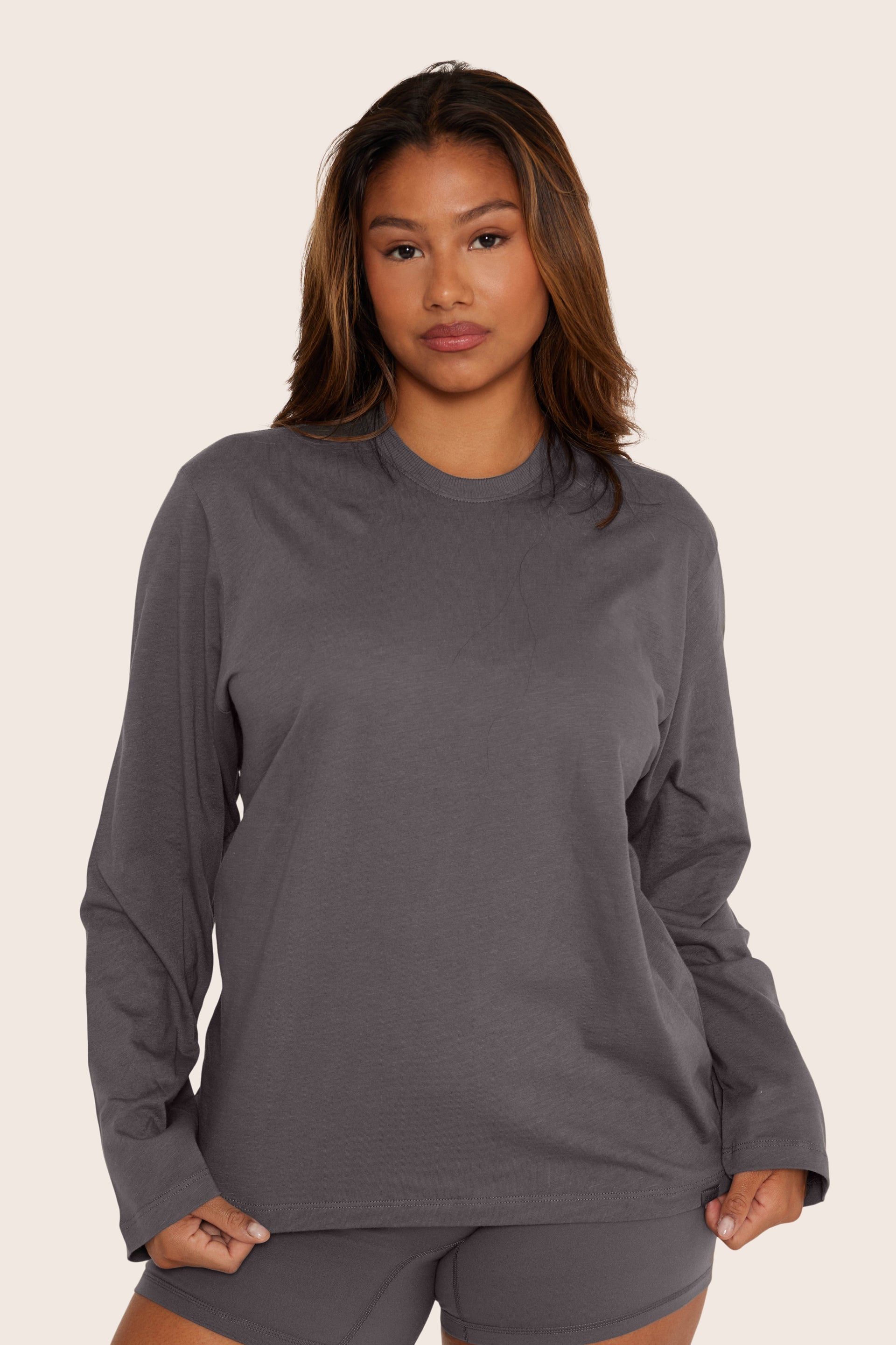 SET™ CLASSIC COTTON DAILY LONG SLEEVE IN GRAPHITE