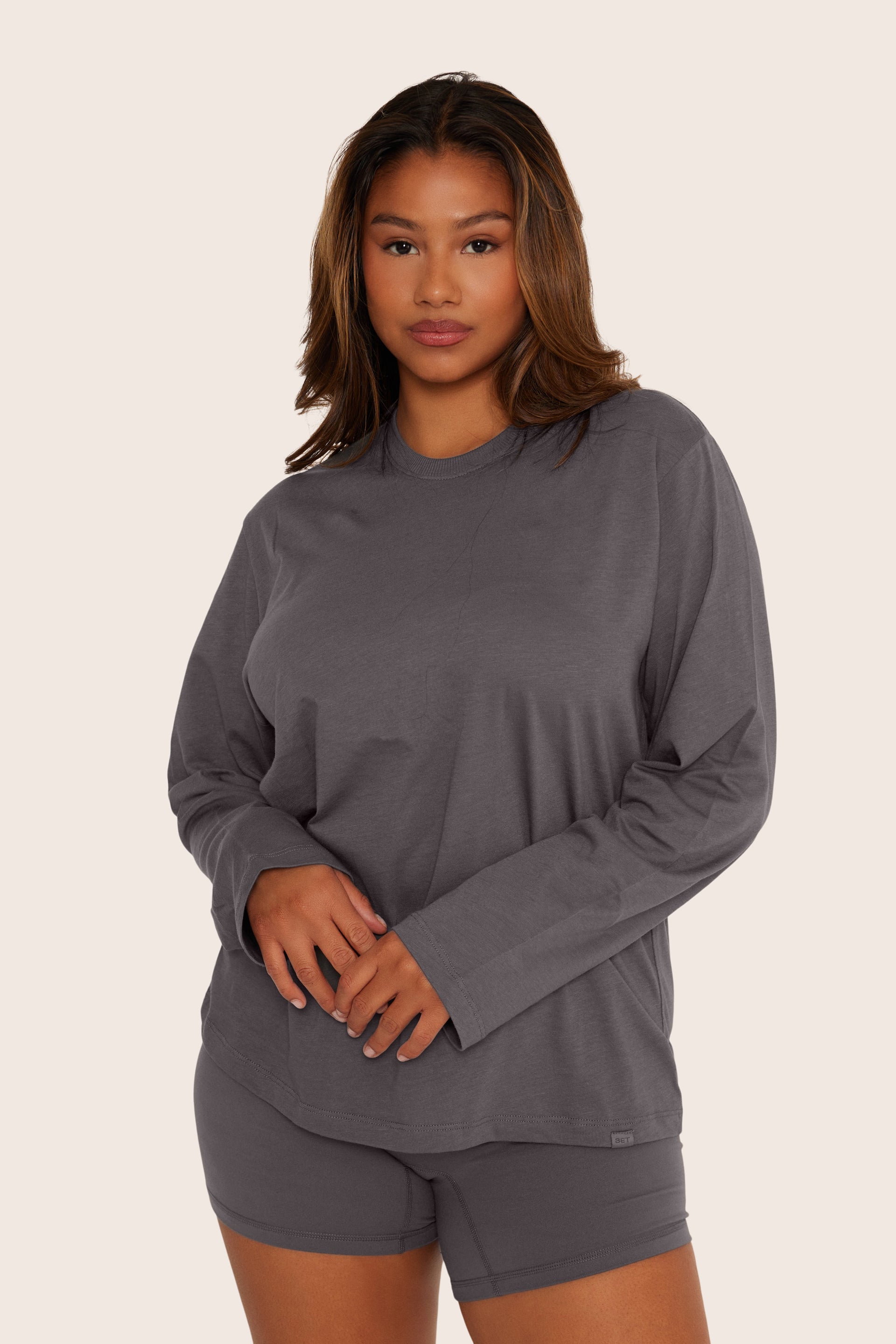 SET™ CLASSIC COTTON DAILY LONG SLEEVE IN GRAPHITE